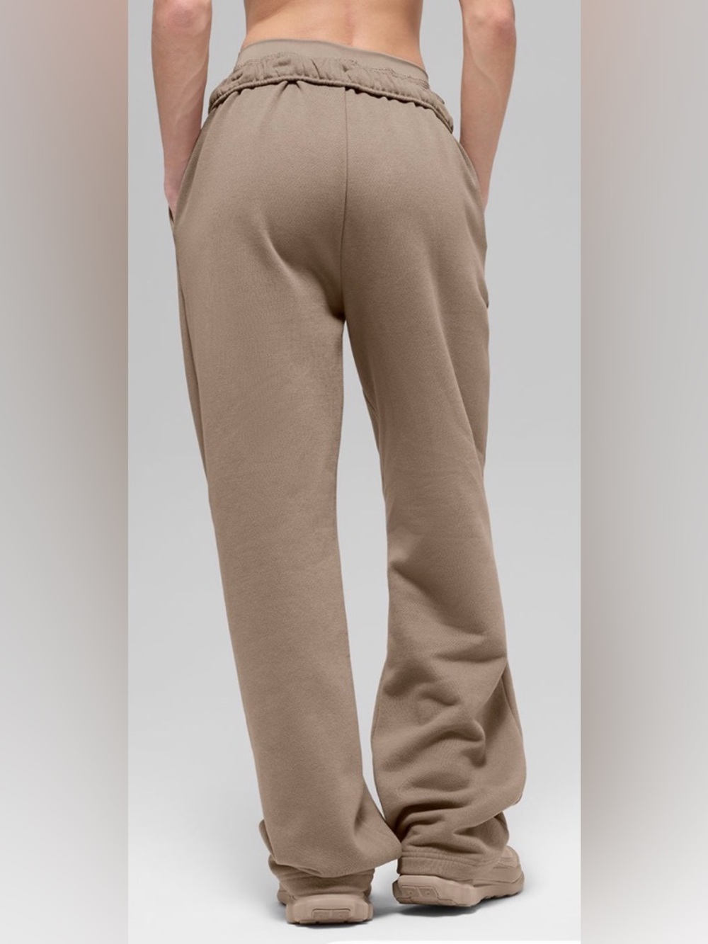 Alo Yoga Accolade Straight Leg Sweatpant Gravel XS - Picture 2 of 6